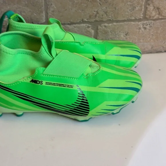 Nike MDs Air Zoom Lime Green Kids Soccer Cleats Sports - Picture 6 of 7